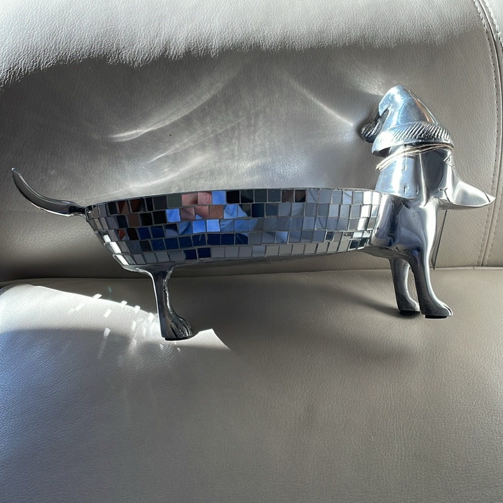 Mirrored mental dachshund themed Santa serving/candy dish - Picture 14 of 15